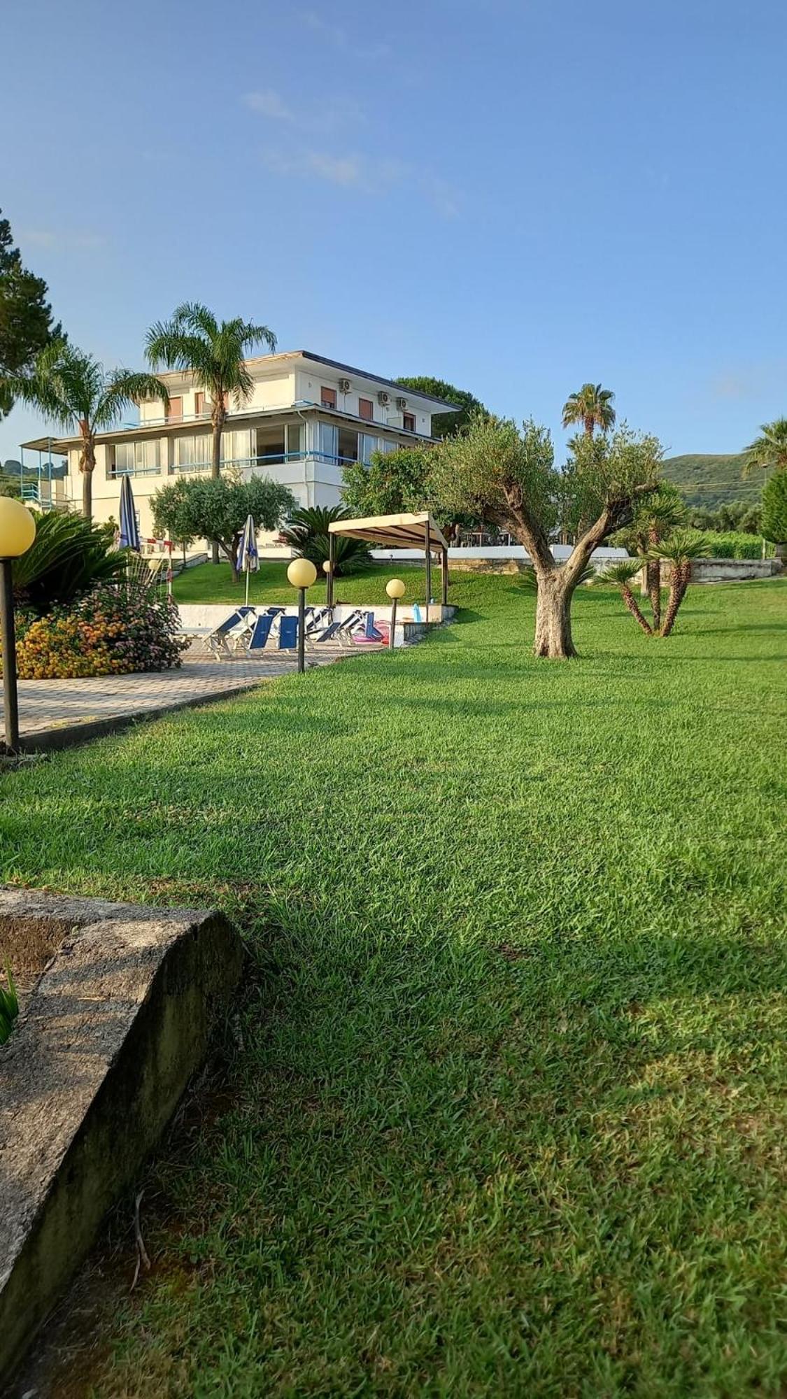 Hotel La Tombola Agropoli Zewnętrze zdjęcie